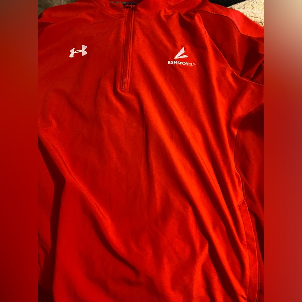 Under armor wind breaker pull over